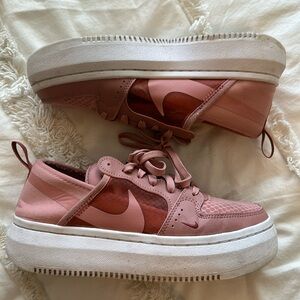 WOMEN'S NIKE COURT VISION ALTA TXT PLATFORM SNEAKERS